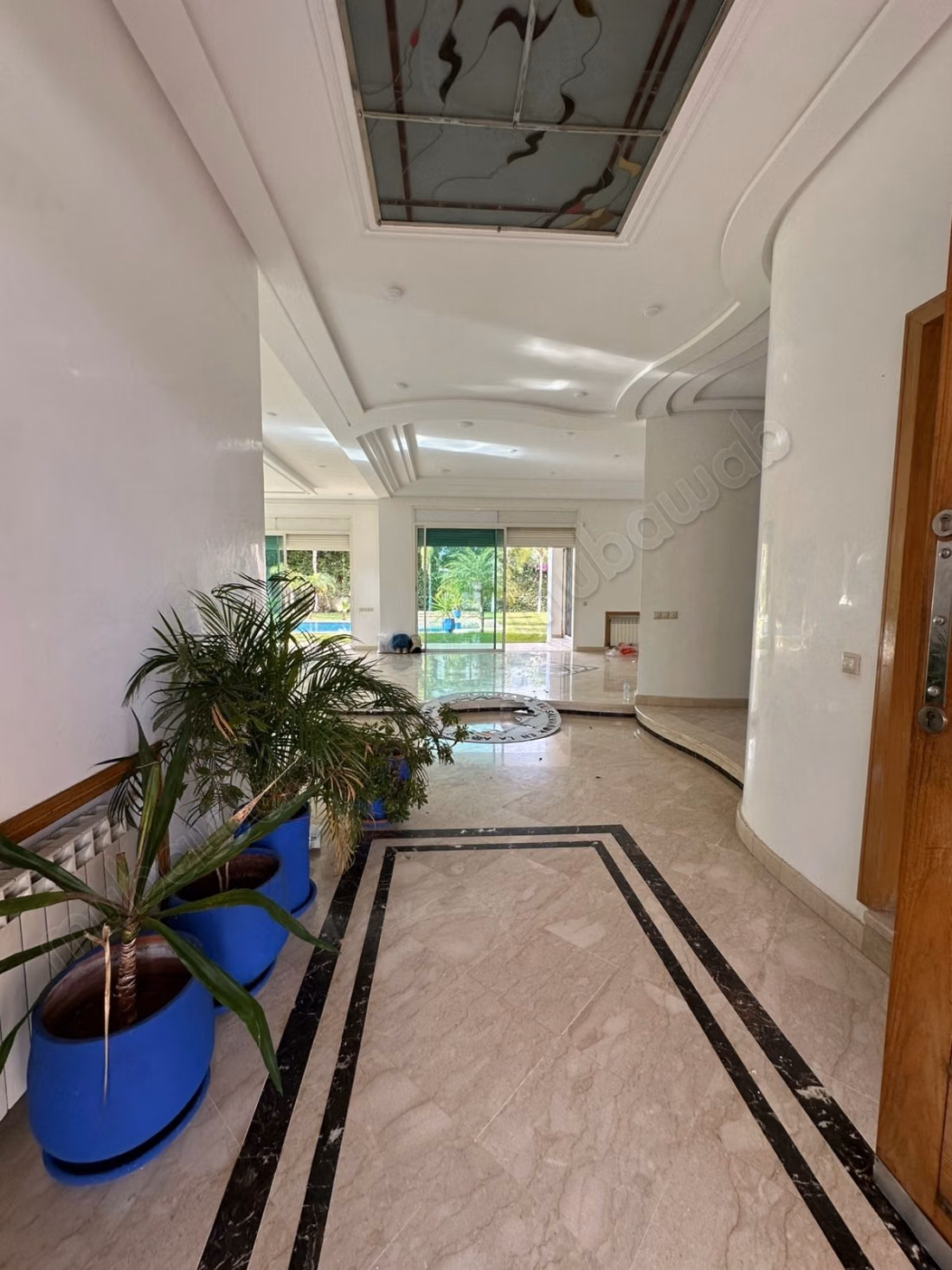 Oficinas en alquiler en Riyad. Superficie de 2200 m². Doble acristalamiento y calefacción central