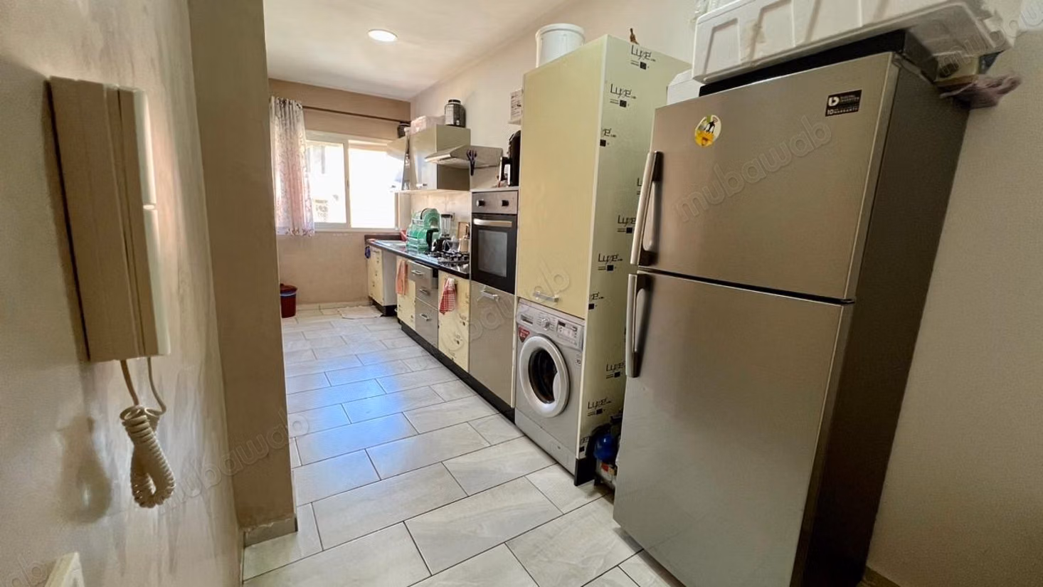 Sale of a beautiful apartment in El Mansouria. 3 large rooms. Double-glazed windows and reinforced door.