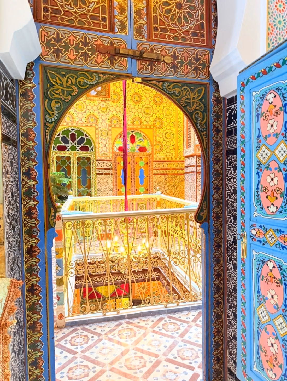 Vendita di un hotel Riad di fronte al palazzo reale di Tetuán