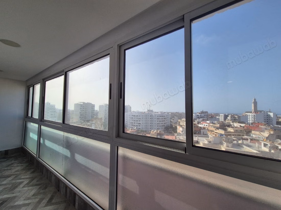 Bureau ou appartement 124m² au 10ᵉ étage – vue mosquée hassan ii