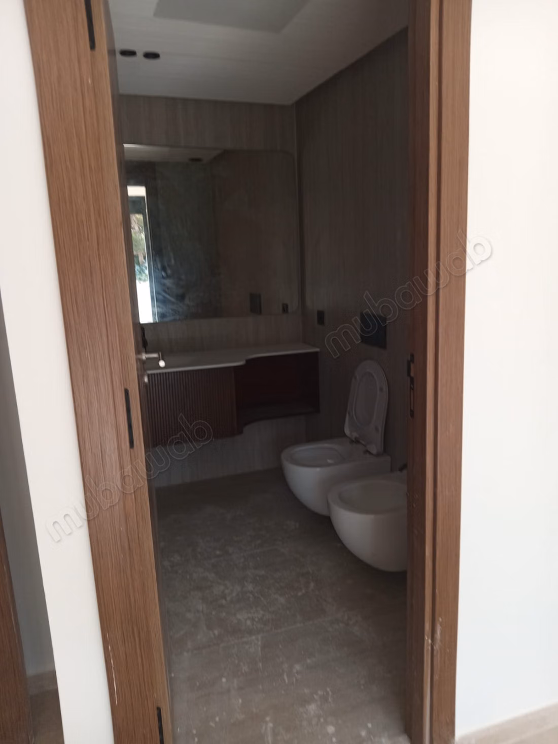 Bella residencia con piscina