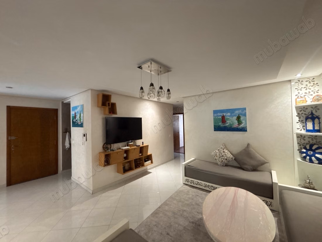 Appartement de luxe en vente à La Ville Haute. 5 pièces. Meublé