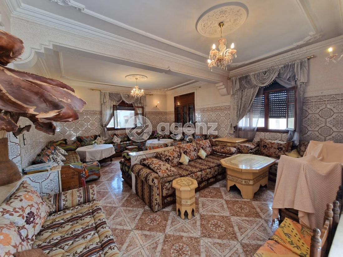 Villa for sale 551 m², 6 bedrooms Zahwa Meknès