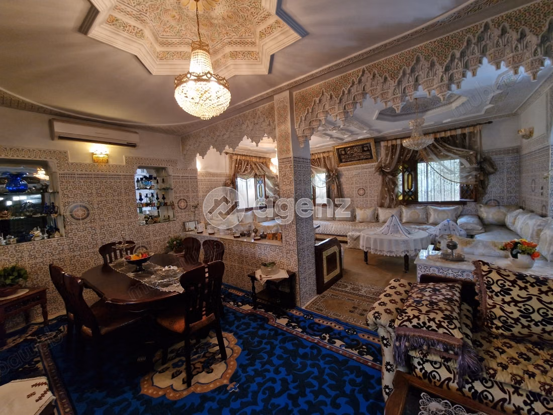 Villa for sale 551 m², 6 bedrooms Zahwa Meknès