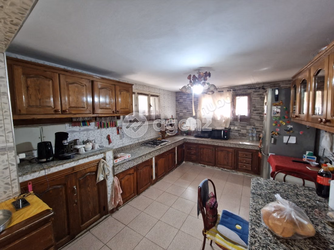 Villa for sale 551 m², 6 bedrooms Zahwa Meknès