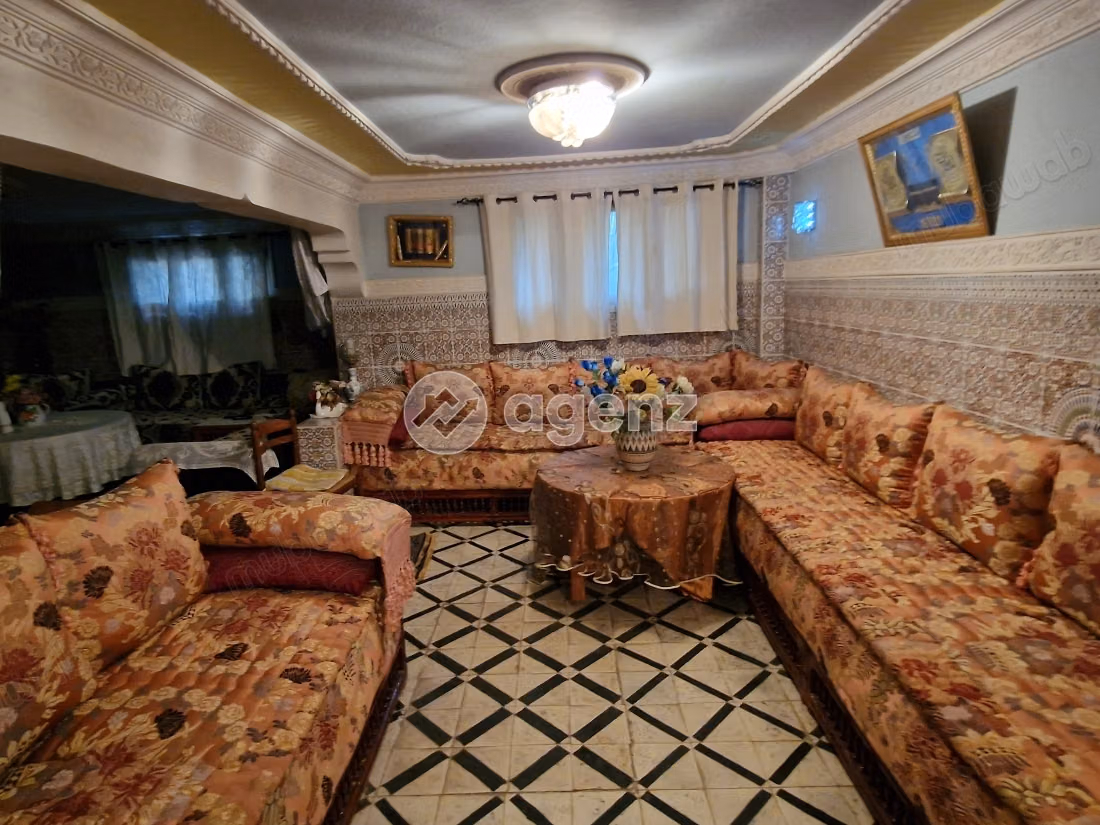 Villa for sale 551 m², 6 bedrooms Zahwa Meknès