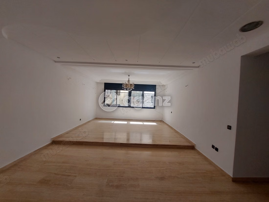 Appartement à vendre 173 m², 3 chambres Les Hôpitaux Casab...