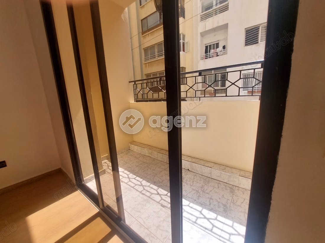 Appartement à vendre 173 m², 3 chambres 
Les Hôpitaux 
Casablanca