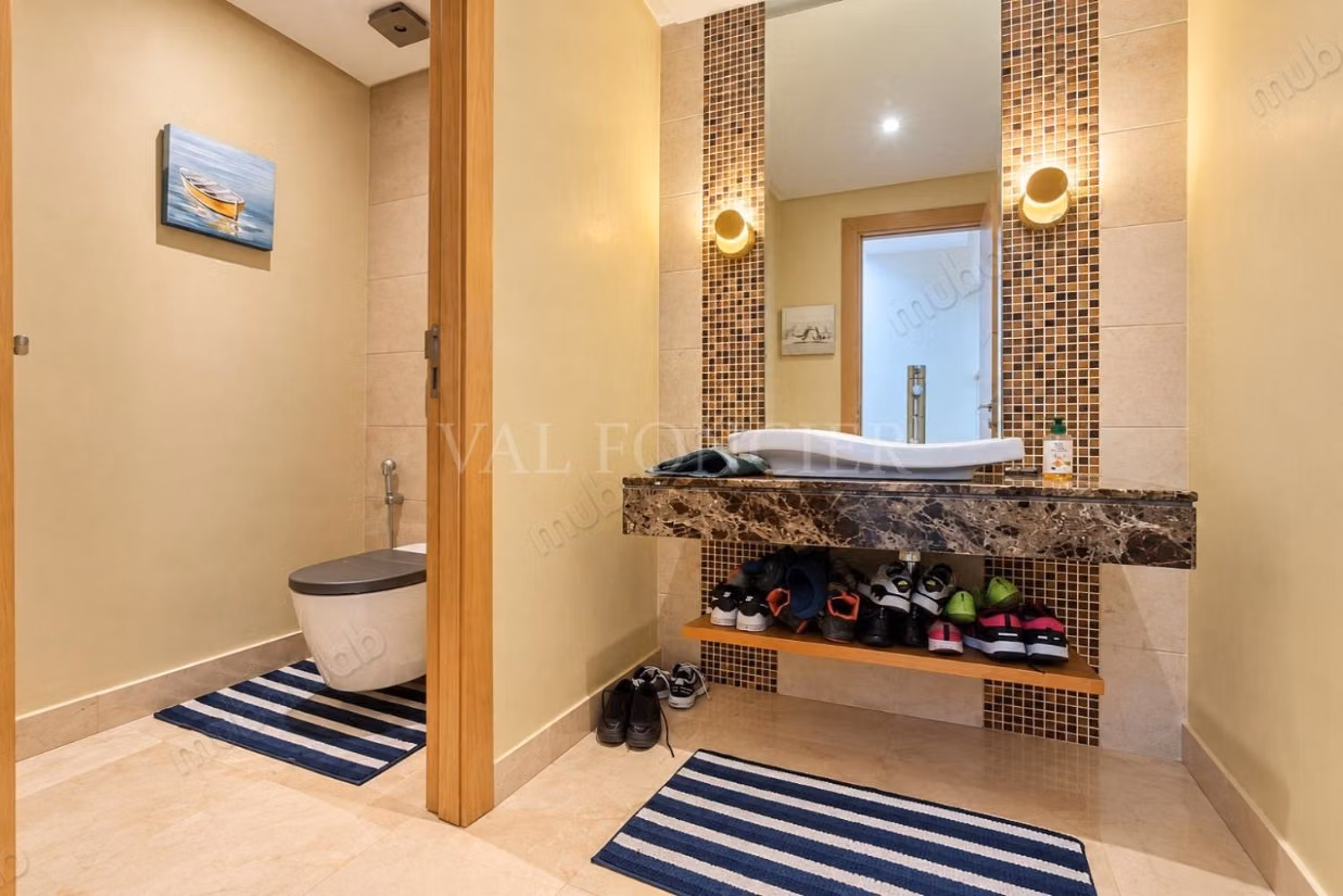 Sale of a semi-detached villa 530m2 4 bedrooms with pool California, Casablanca