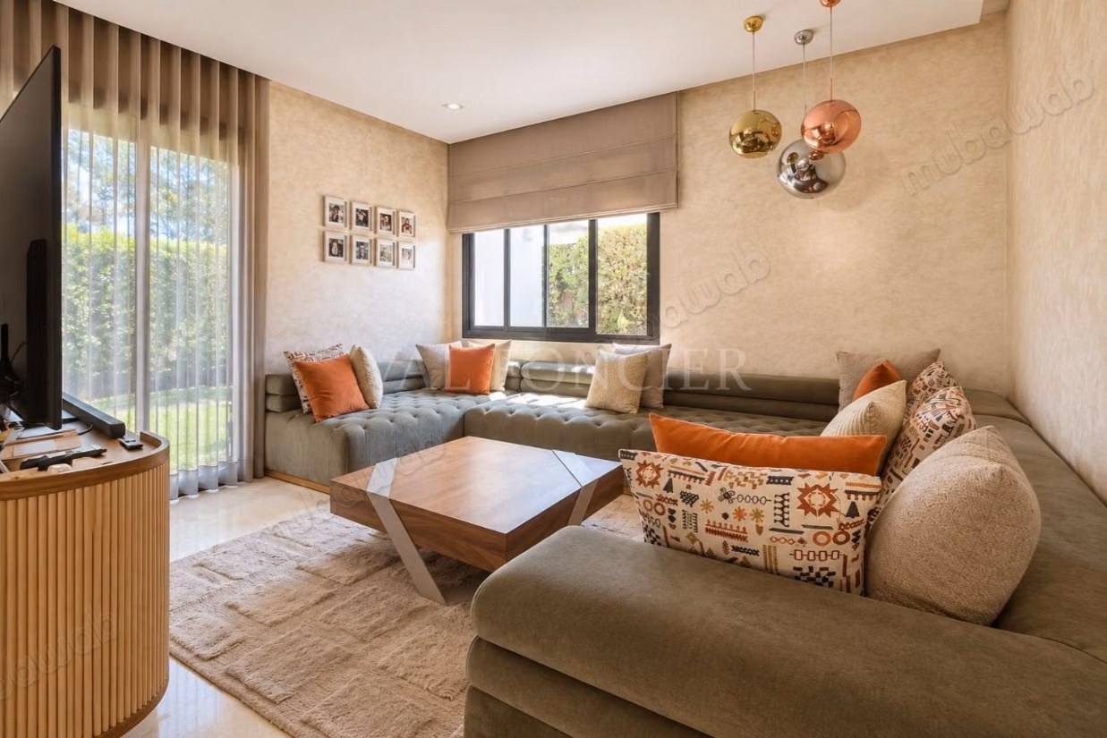Sale of a semi-detached villa 530m2 4 bedrooms with pool California, Casablanca