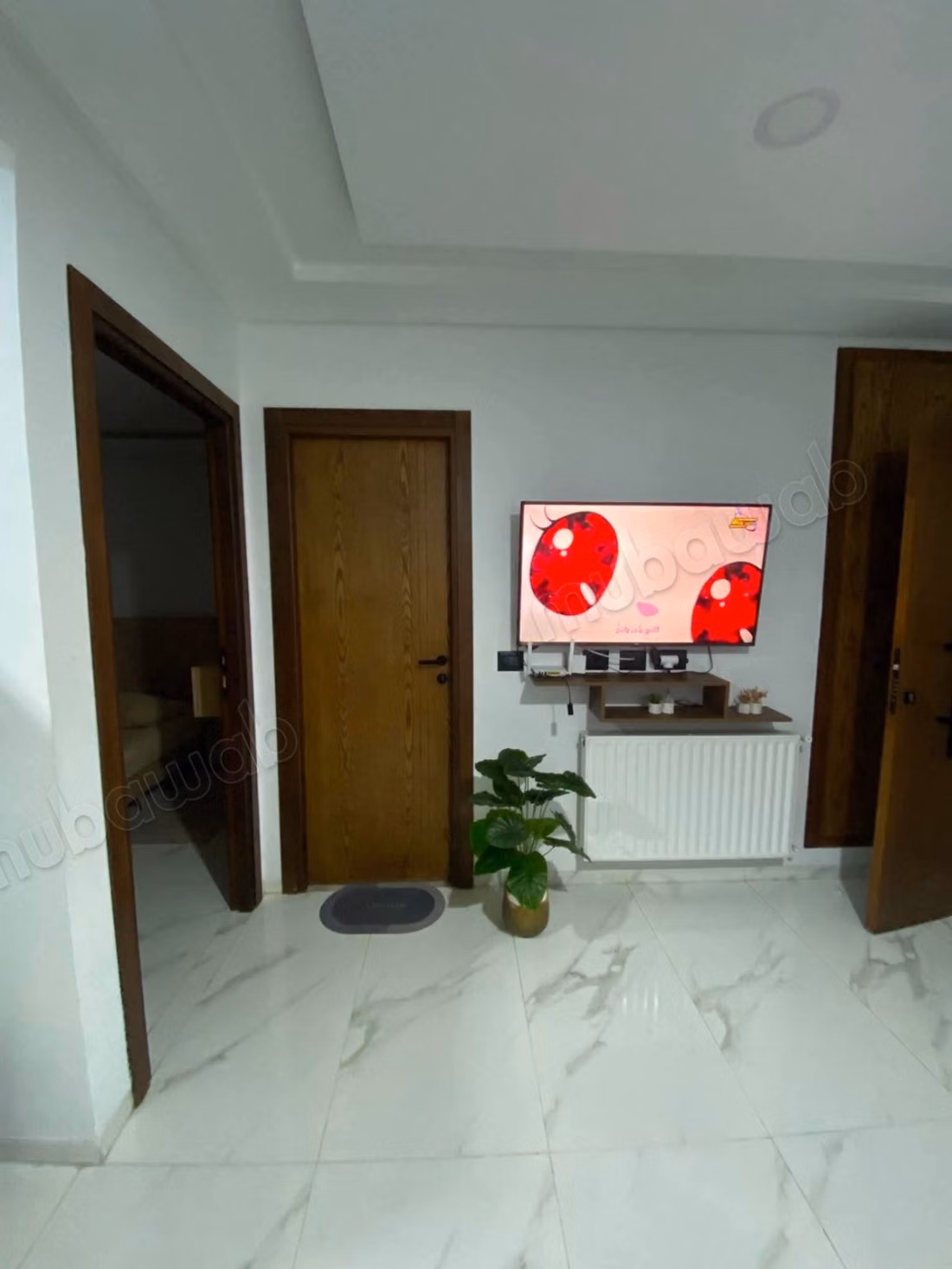  À VENDRE – S1 Haut Standing  Cité Wahat, L’Aouina  Appartement de 54 m² au 2ᵉ étage, dans une résidence récemment construite et en très bon état.  Double ascenseur  Résidence haut standing, moderne et attractive.  51 262 715