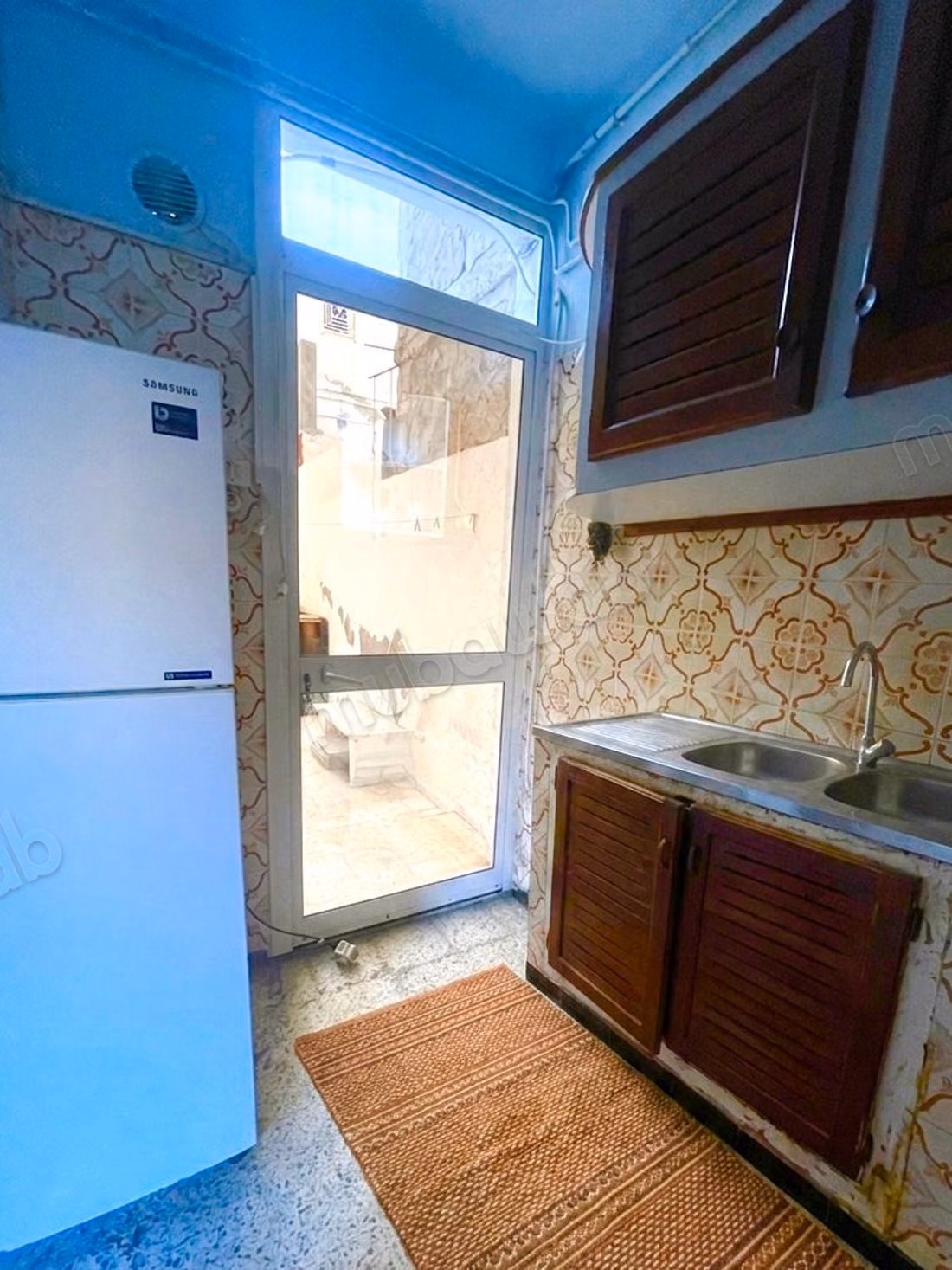 Maison à la vente. Surface totale 226 m². Système de parabole