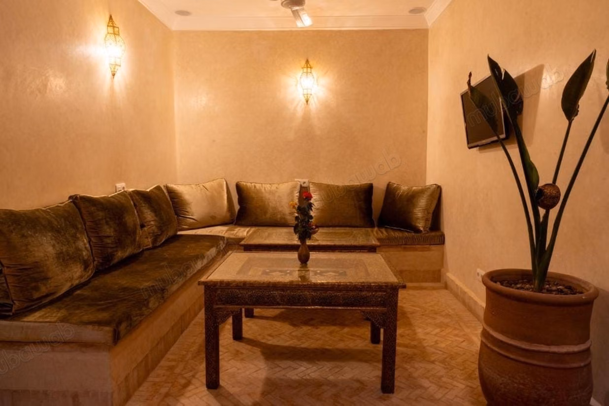 Superbe riad à vendre à Arset El Houta. 8 pièces. Meublé