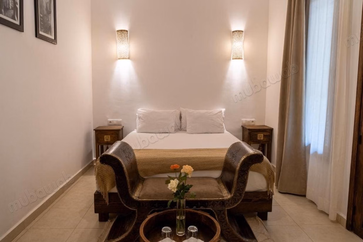 Superbe riad à vendre à Arset El Houta. 8 pièces. Meublé