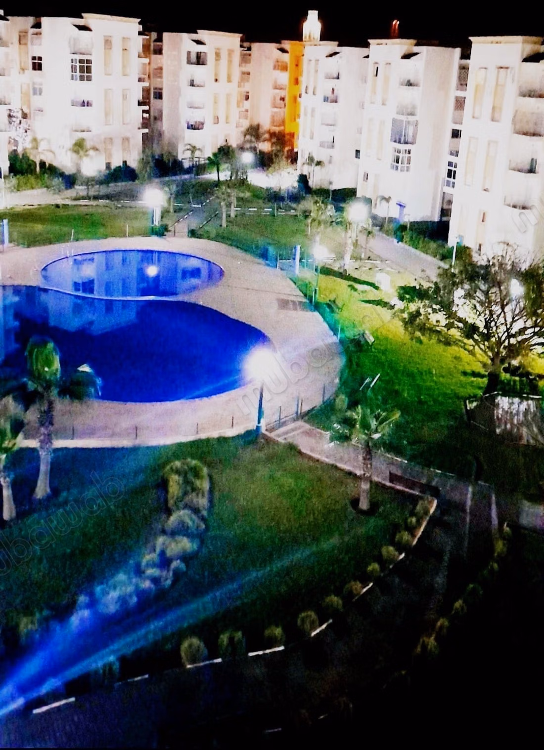 Appartamento con 2 camere da letto e piscina