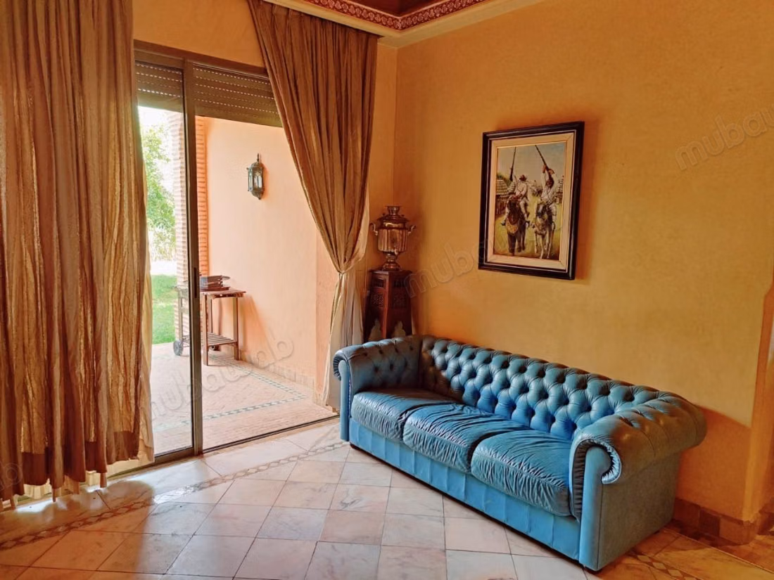Appartement en vente à Ennakhil Palmeraie. 4 grandes pièces. Meublé