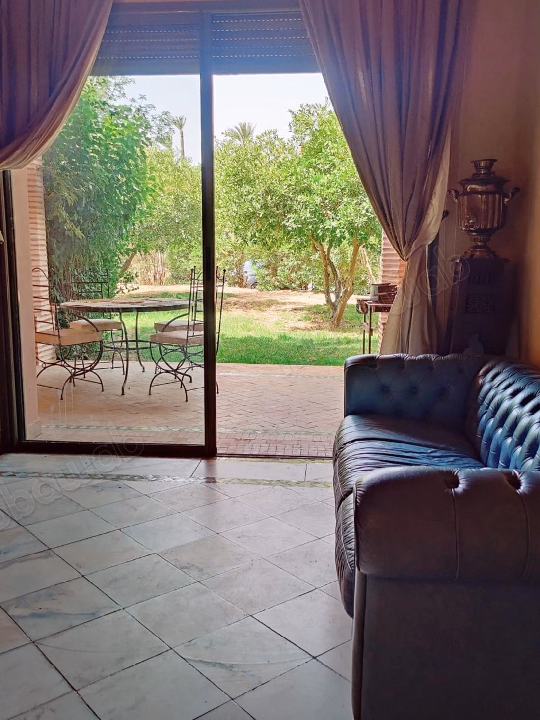 Appartement en vente à Ennakhil Palmeraie. 4 grandes pièces. Meublé