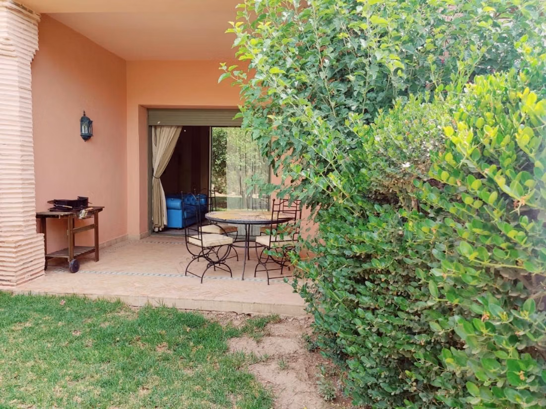 Appartement en vente à Ennakhil Palmeraie. 4 grandes pièces. Meublé