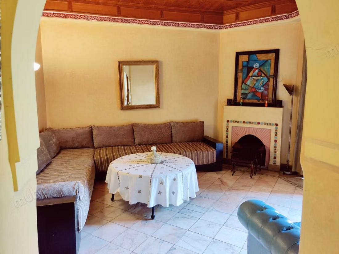 Appartement en vente à Ennakhil Palmeraie. 4 grandes pièces. Meublé