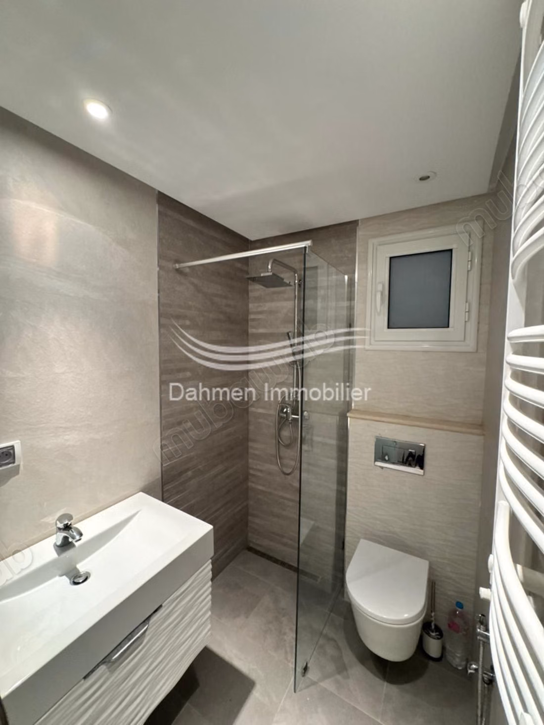Un jolipenthouseavec piscine s4 à louer a sahloul