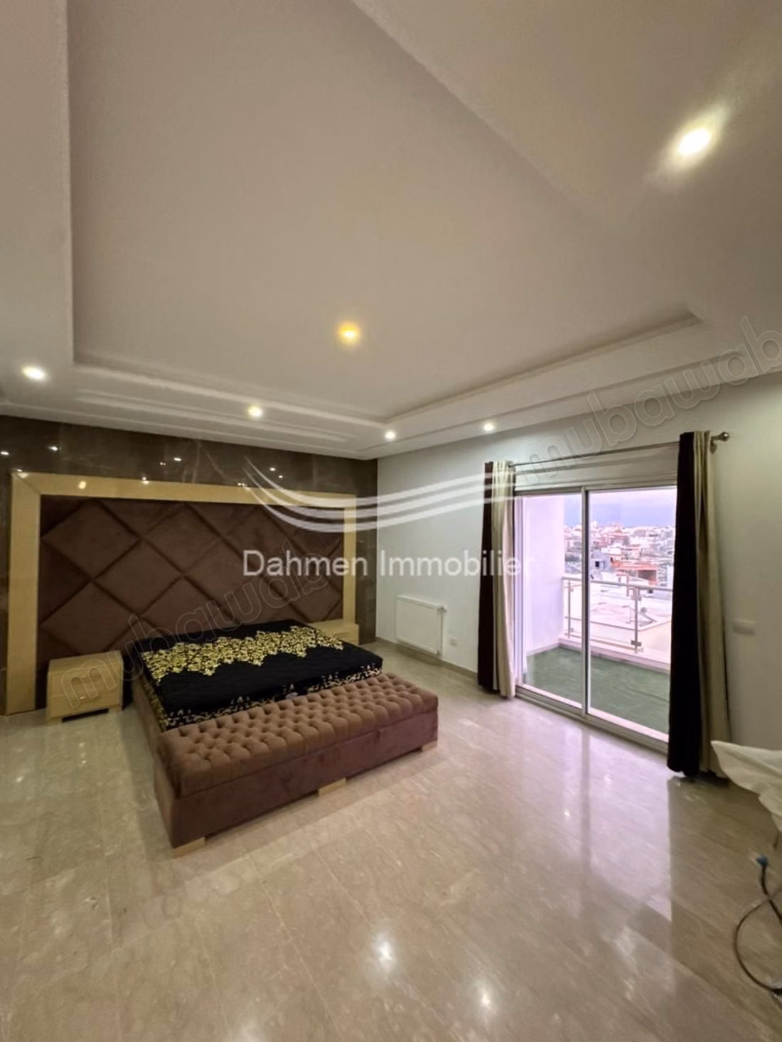 Un jolipenthouseavec piscine s4 à louer a sahloul