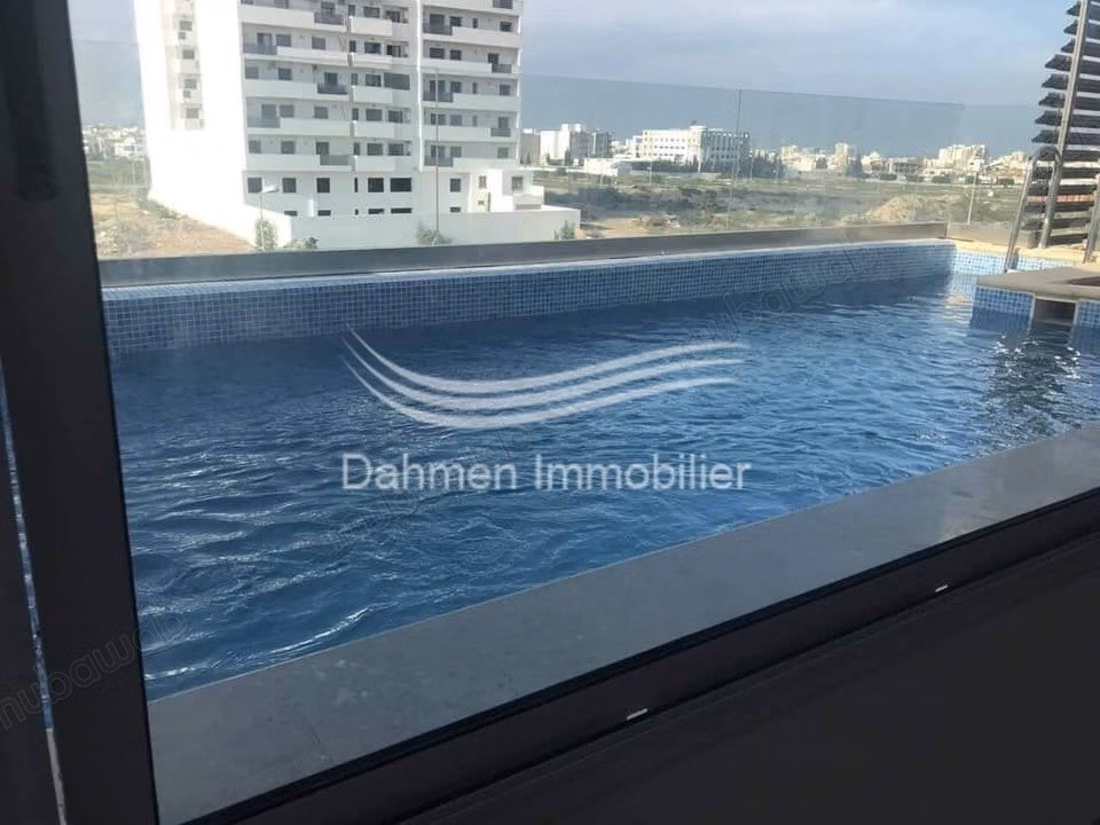 Un jolipenthouseavec piscine s4 à louer a sahloul