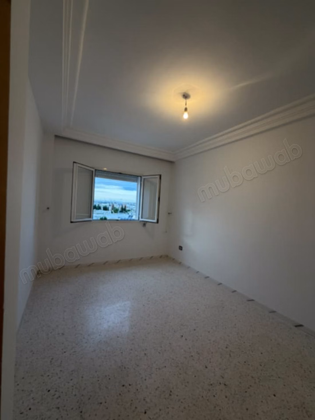 For rent an S2 apartment on the 5th floor in Mourouj