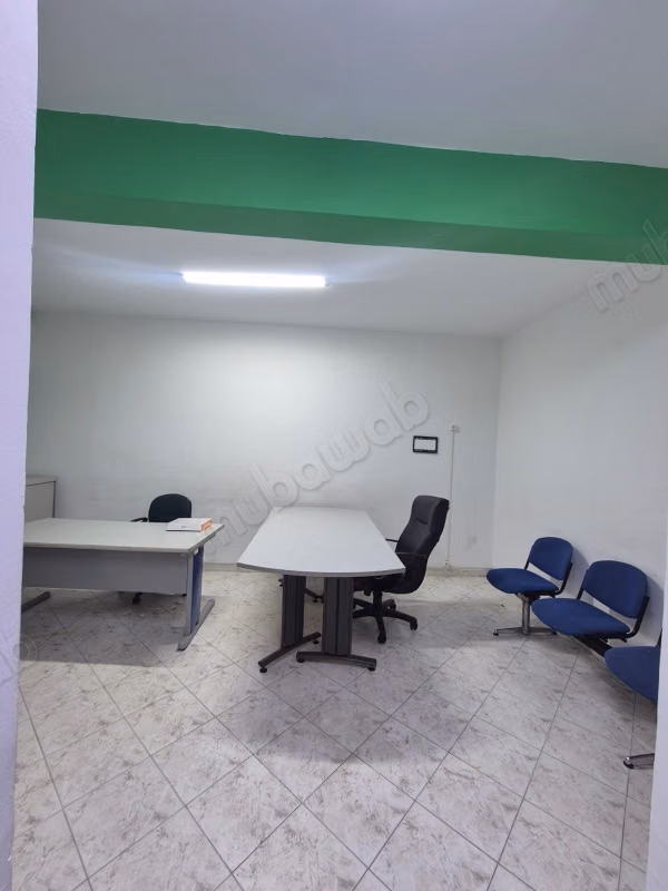 Ufficio in affitto – Borgogna