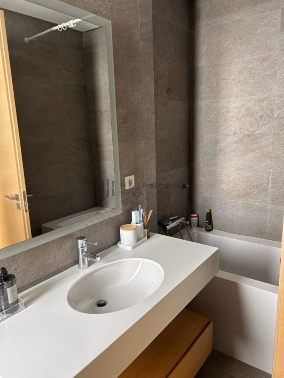 Furnished Villa 4 Bedrooms 1500m² – Pool – Residence