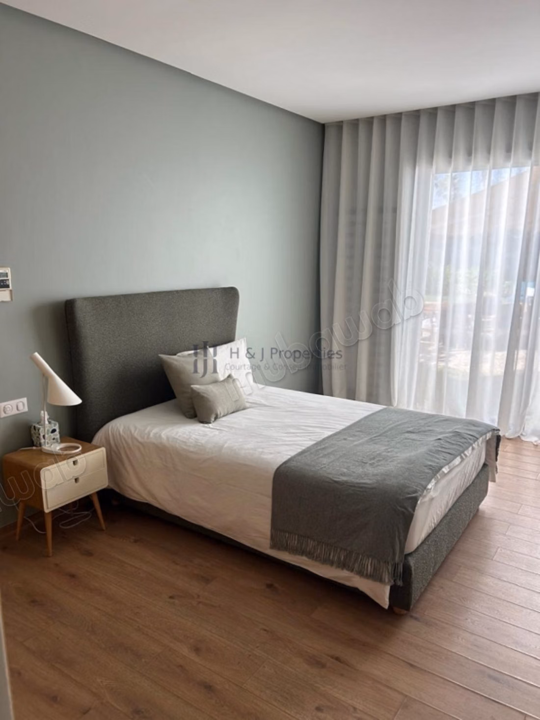 Furnished Villa 4 Bedrooms 1500m² – Pool – Residence