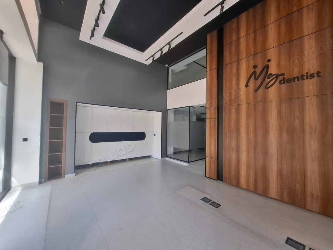 Local Commercial de 358 m² à louer, Bd Massira