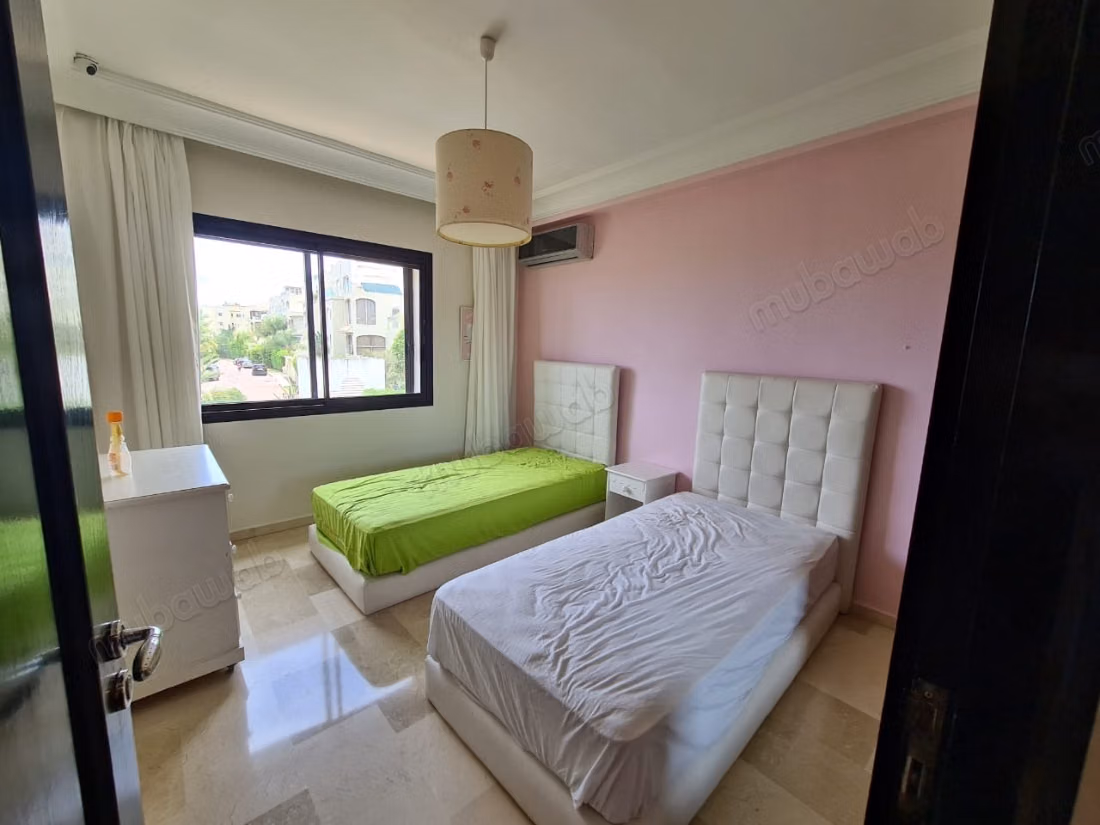Appartement vide 300 m² avec Piscine, Ain Diab