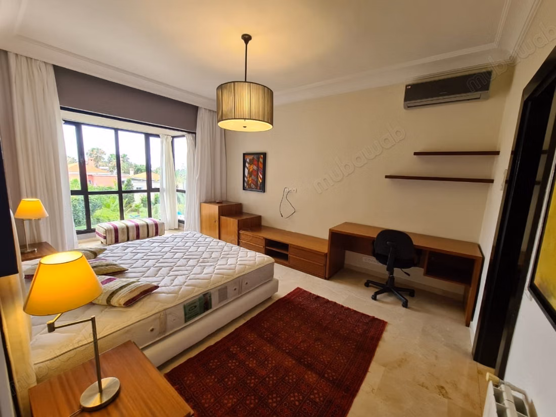 Appartement vide 300 m² avec Piscine, Ain Diab