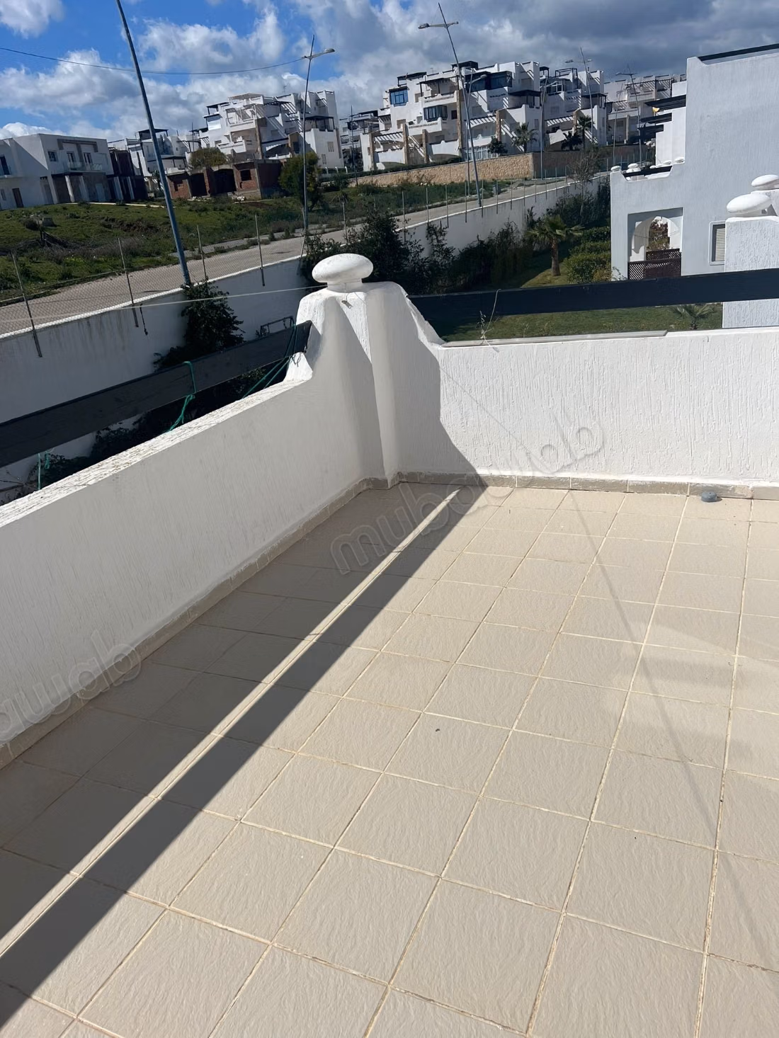 Maisons à vendre à Fnideq. 2 Espaces. Entièrement meublé