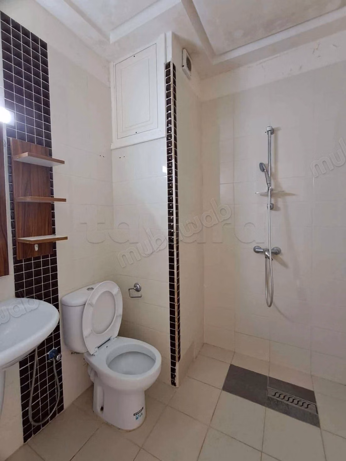 Bel appartement s3 à jardin d’el aouina