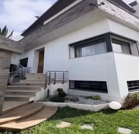 Exceptional villa for sale in residence Dar Bouazza