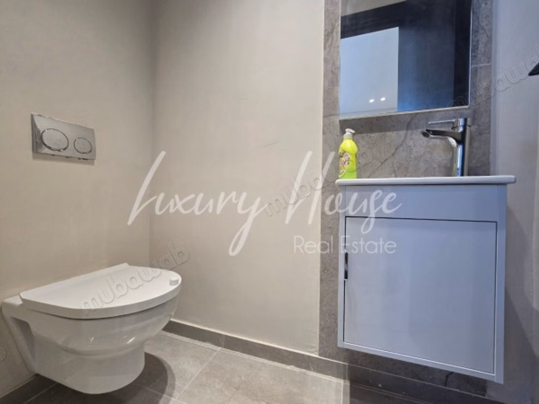 For rent office H1 in Ain Zaghouan North