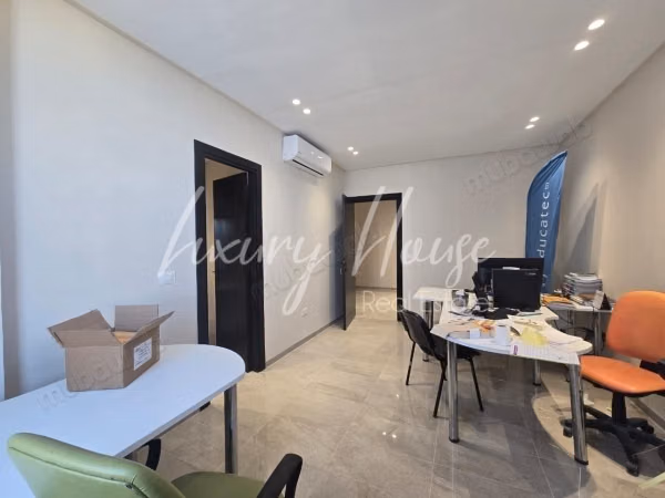 For rent office H1 in Ain Zaghouan North