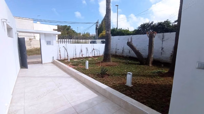 Villa Bureau à louer à Agdal