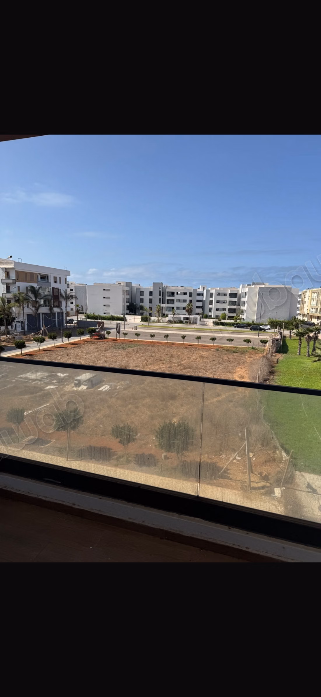 Splendid villa for sale in Harhoura. 8 large rooms. Beautiful terrace and garden