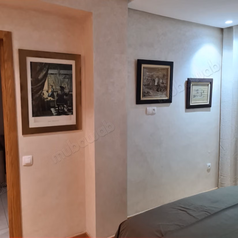 Affitto di un appartamento a La Gironde. Superficie di 95 m². Arredato