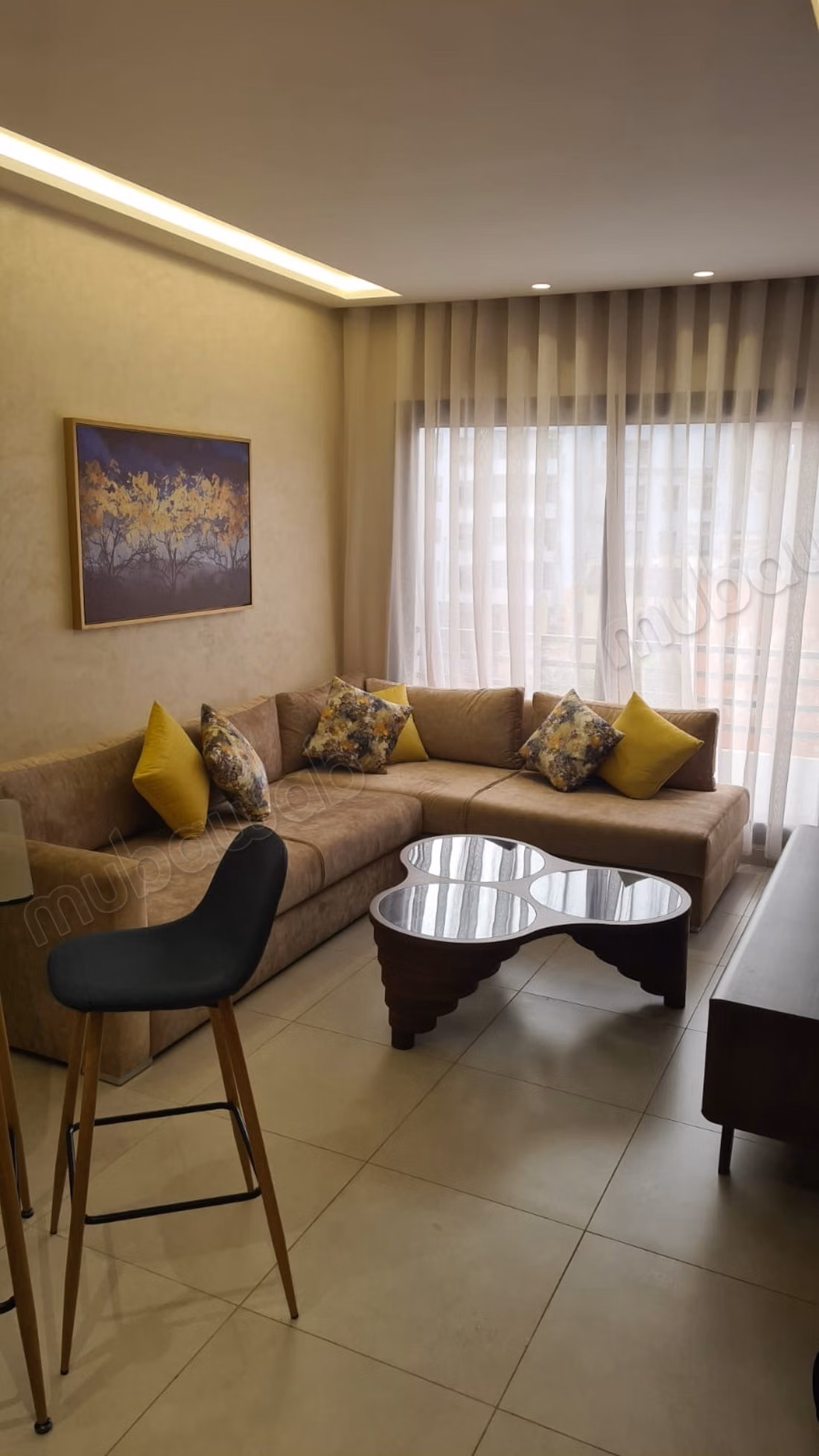 Affitto di un appartamento a La Gironde. Superficie di 95 m². Arredato