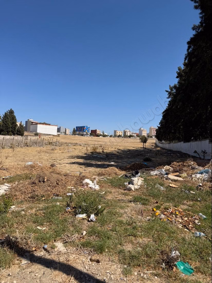 Venta de terreno en Marjane. Superficie 1494 m²