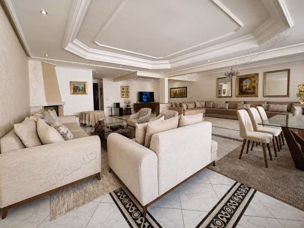 Hoogwaardige Appartement te Huur – Gouden Driehoek