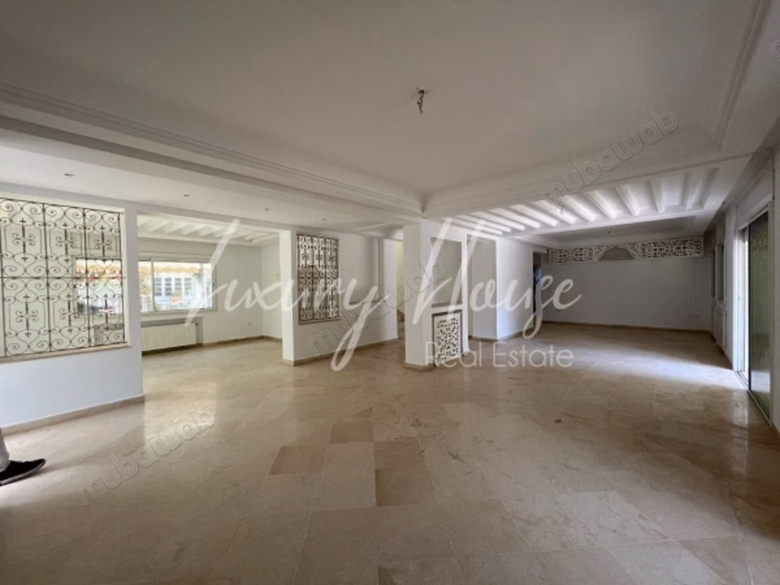 Villa S4 à la Soukra avec piscine