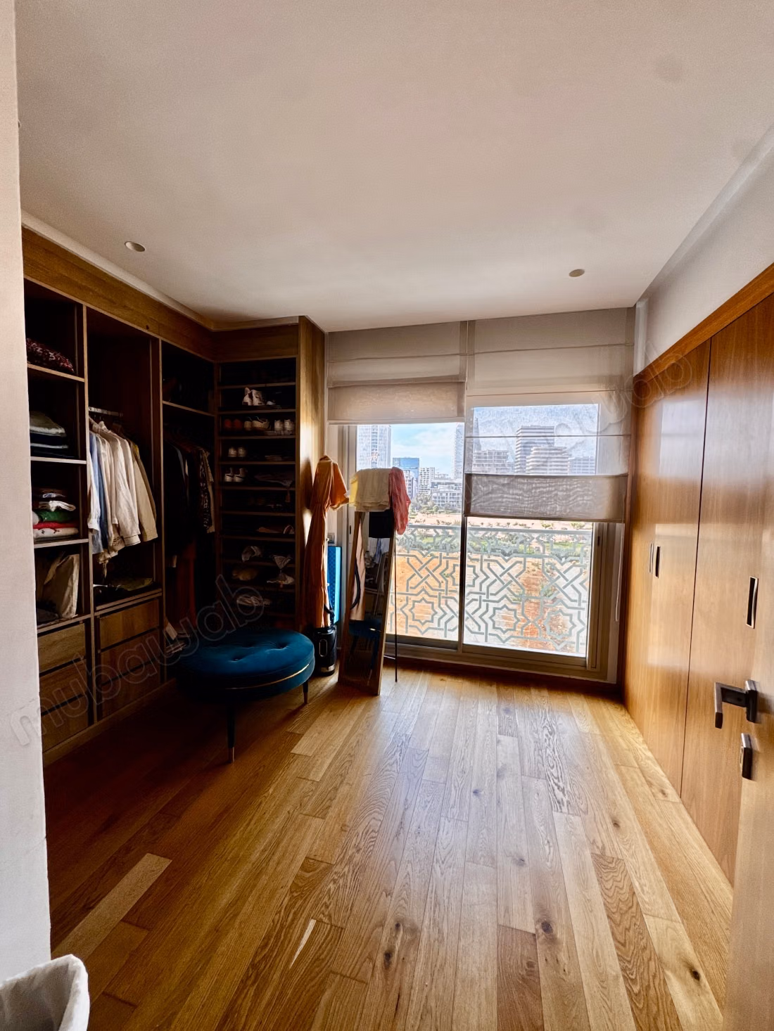 En alquiler, apartamento amueblado de 3 habitaciones CFC