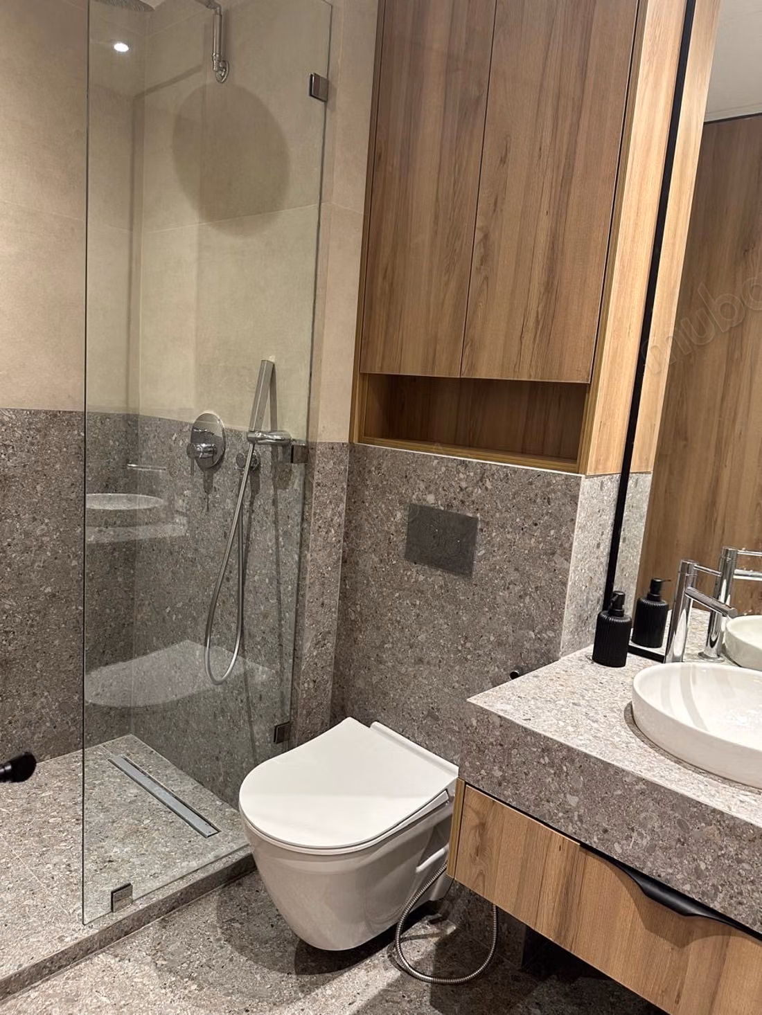 À louer – superbe appartement meublé neuf terrasse, triangle d’or