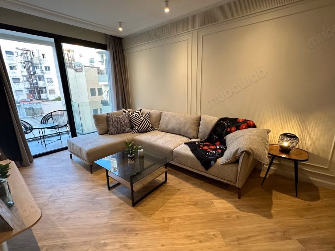 À louer – superbe appartement meublé neuf terrasse, triangle d’or