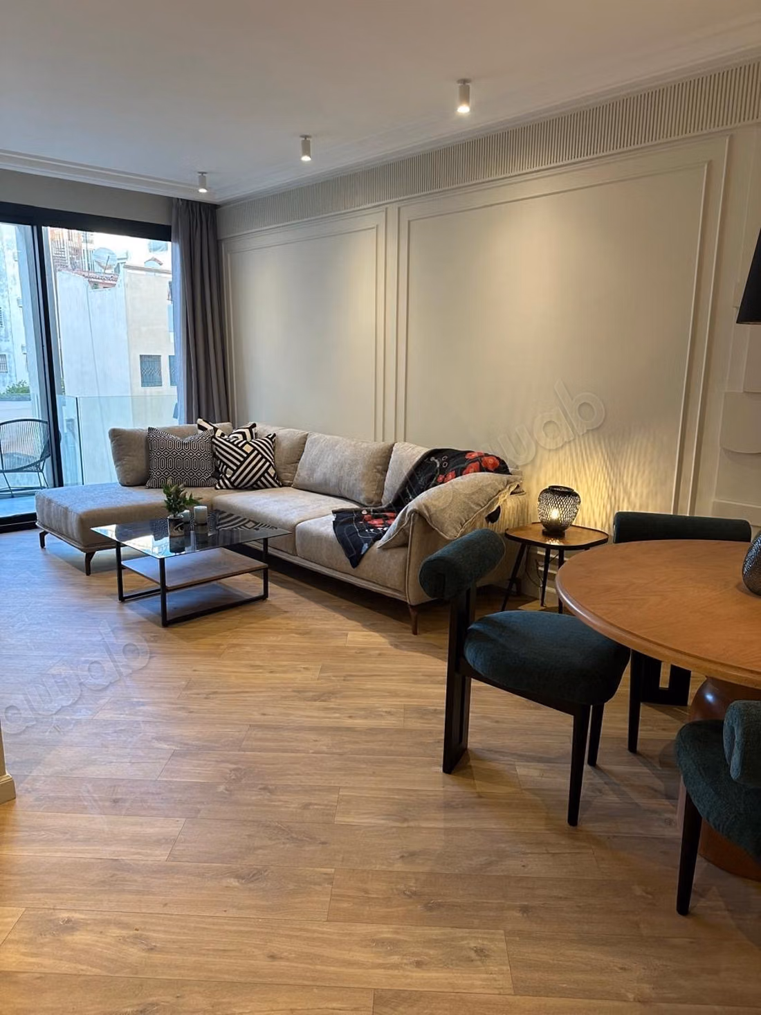 À louer – superbe appartement meublé neuf terrasse, triangle d’or