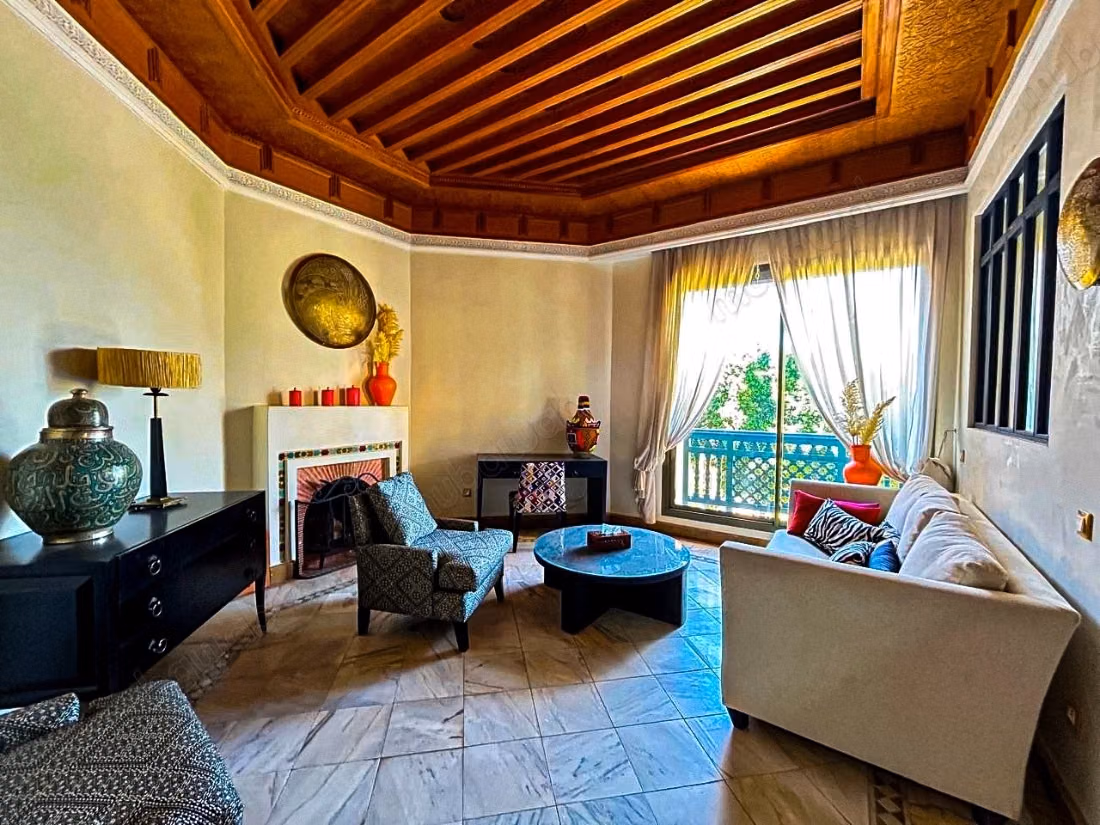 Joli Appartement avec Piscine